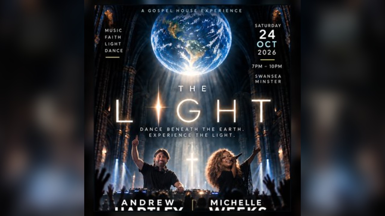 THE LIGHT - Andrew Hartley & Michelle Weeks| Dance Under Gaia