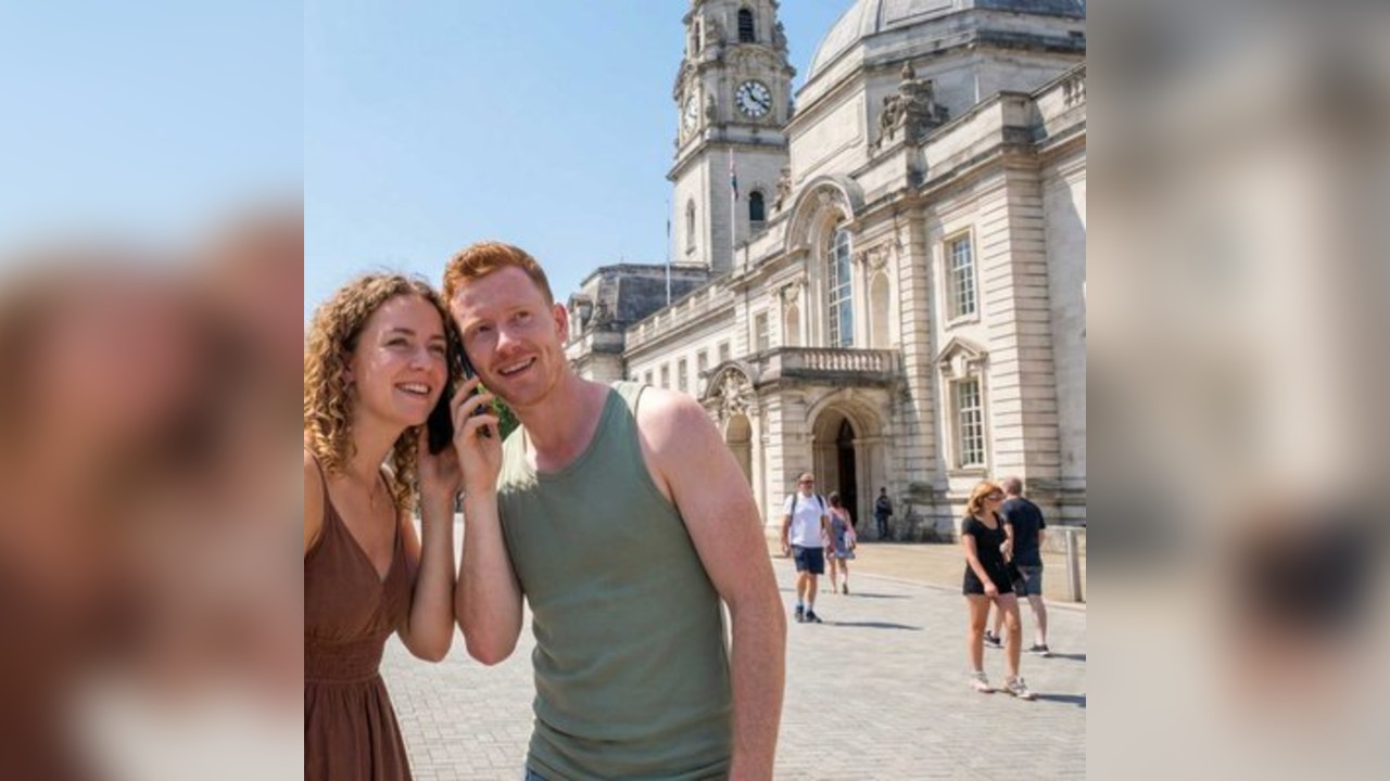 Cardiff Audio Tour: Cathedrals, Courtyards & Campus Legends