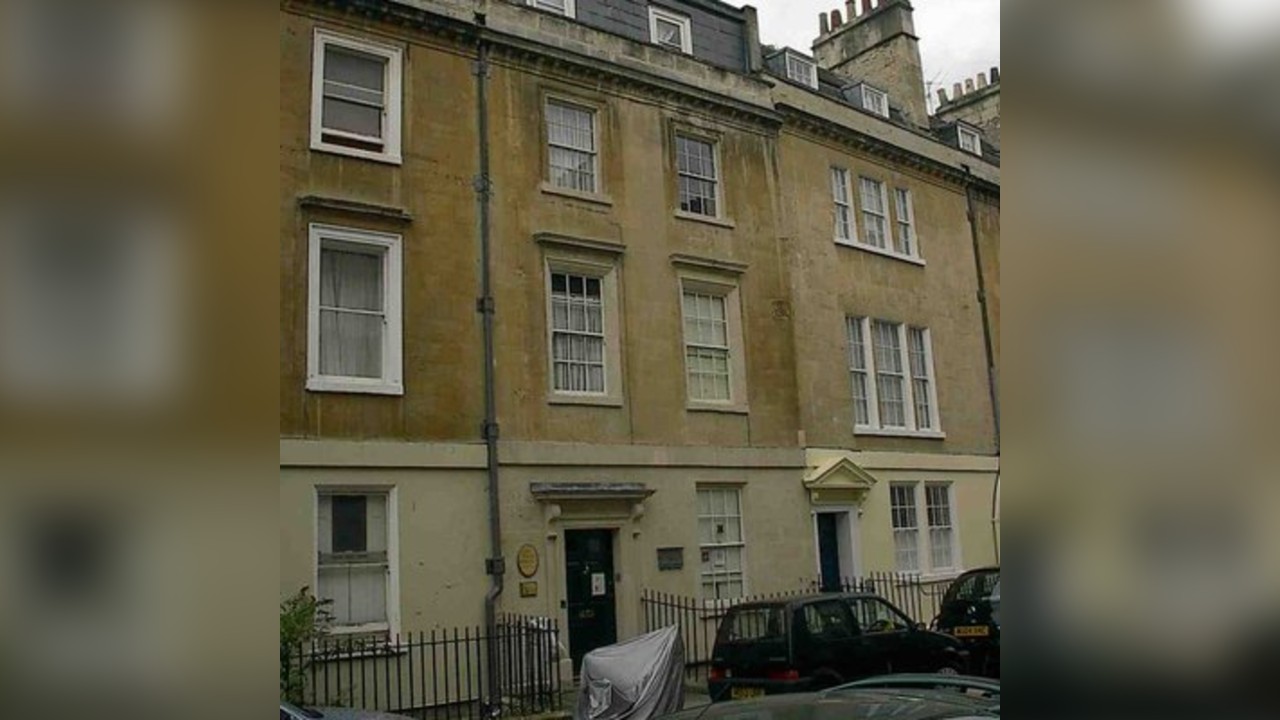 Bath Audio Tour: Timeless Tapestry