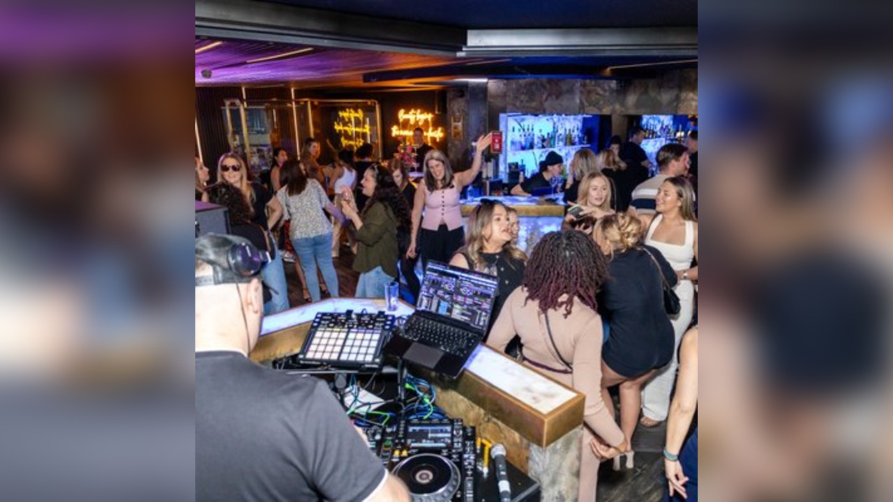 UKG meets R&B Bottomless Brunch