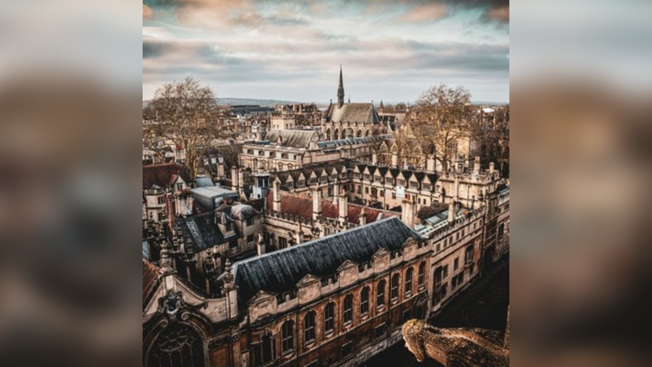 Oxford Audio Tour: Legends, Lions, and Lost Scholars