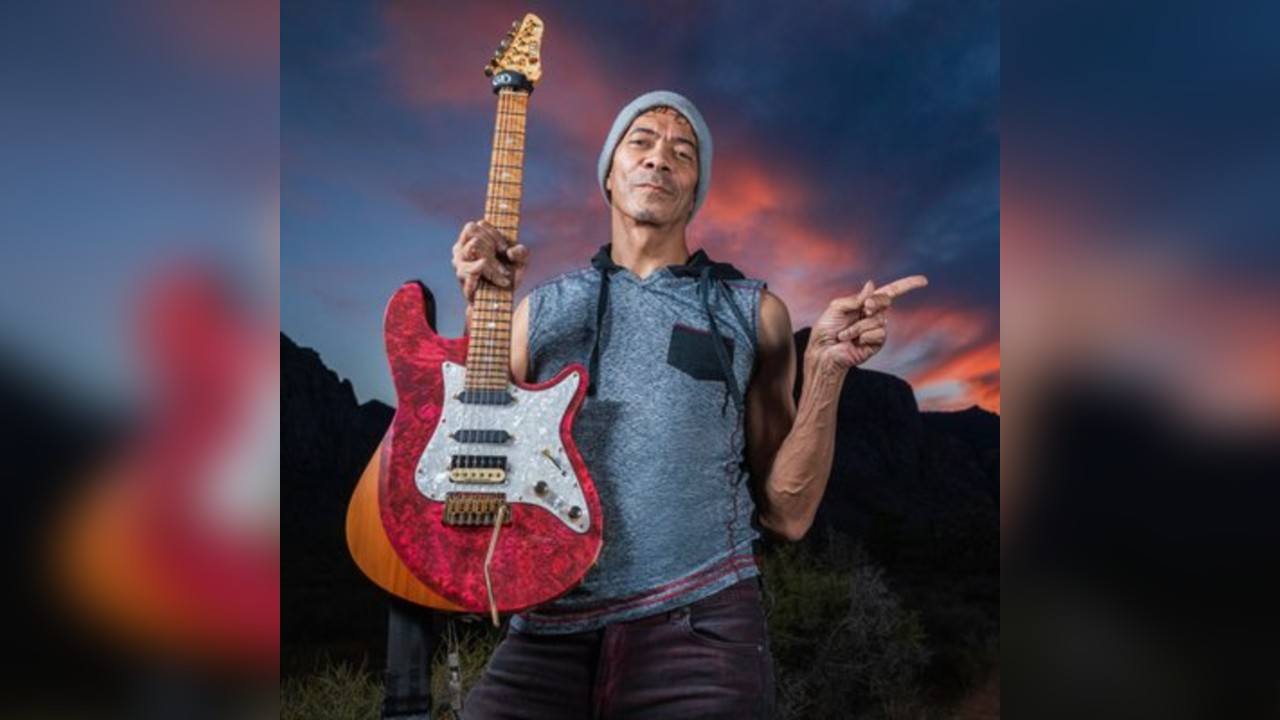 GREG HOWE w/ Dennis Chambers