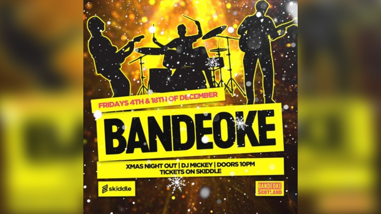 XOXO Does Festive Bandeoke