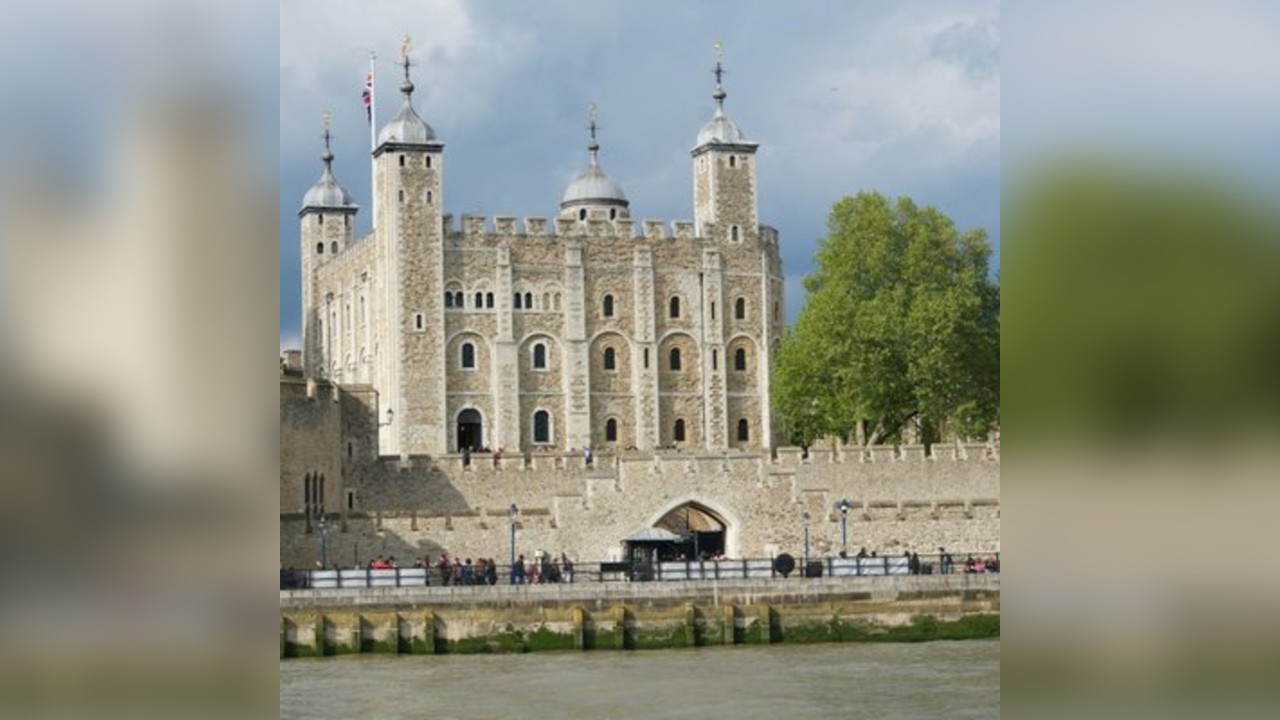 Tower of London Audio Tour: Prisoners and Crowns