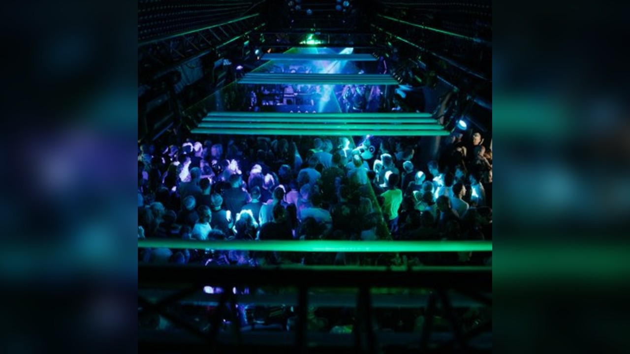 Quarters NYE