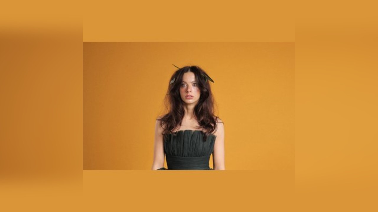 Abi Clarke stand up comedy tour