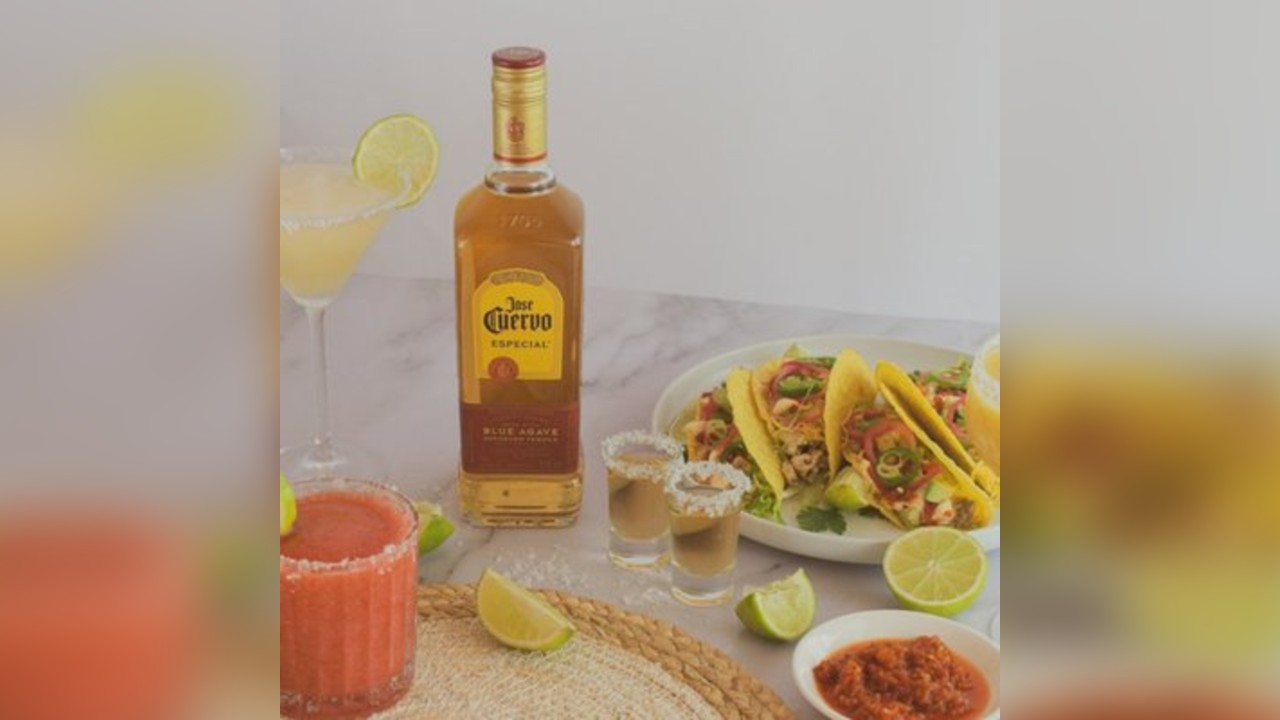 Payday Treat: London Social - Tacos and Margarita or Mocktail