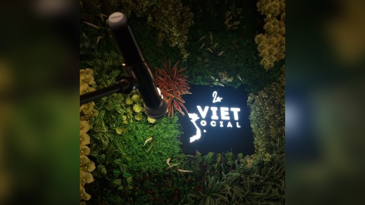 Le Viet Sessions: Thursday Open Mic