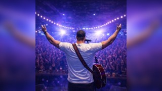 Sean Collins LIVE On Stage