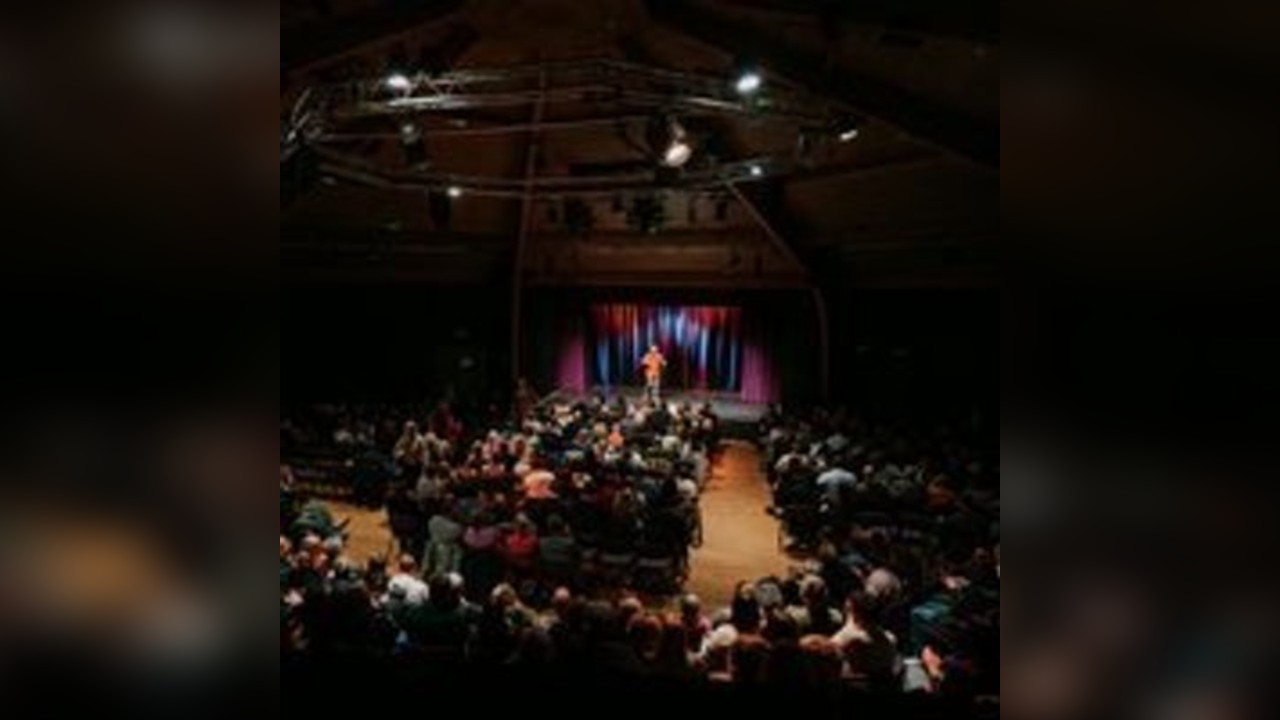 CLOSEUP COMEDY at Rother St Arts House in Stratford Upon Avon