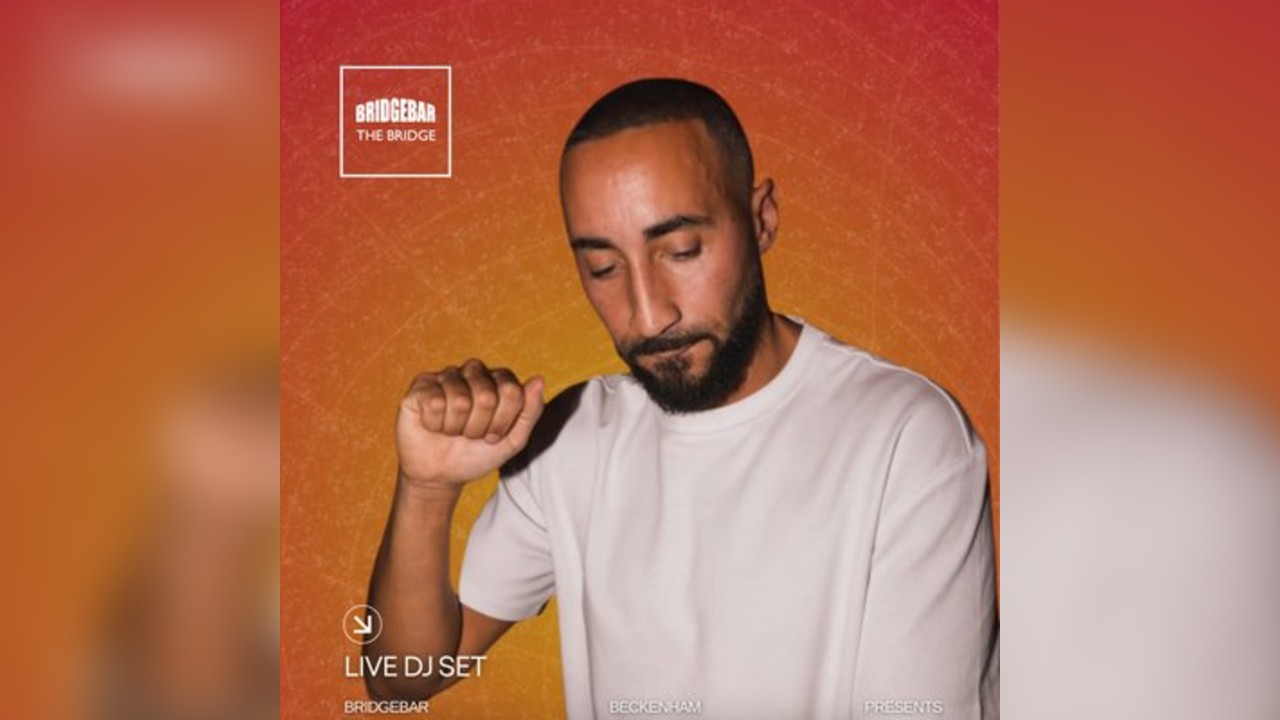 O'Neil McDowall Live