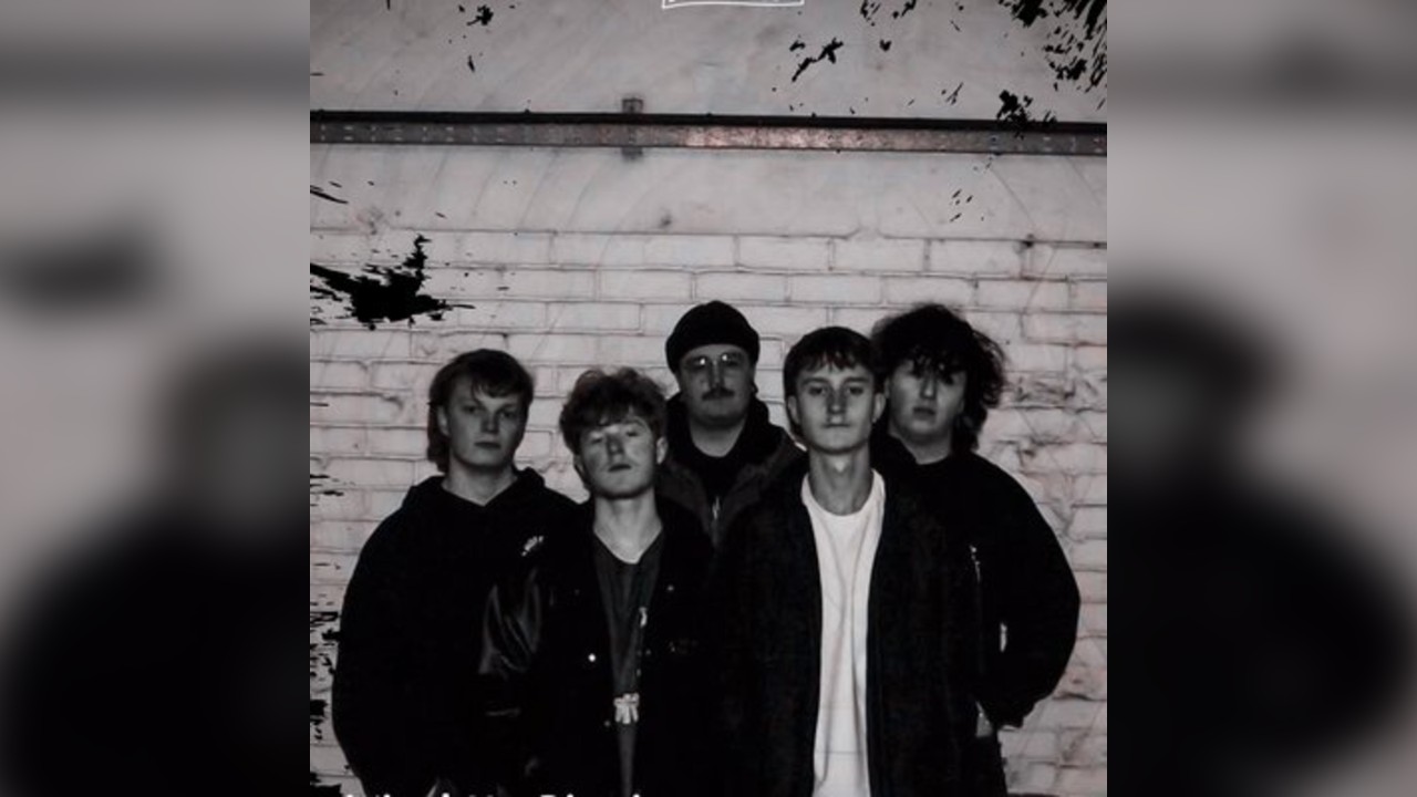 Mind Ya Bizniss + Supports