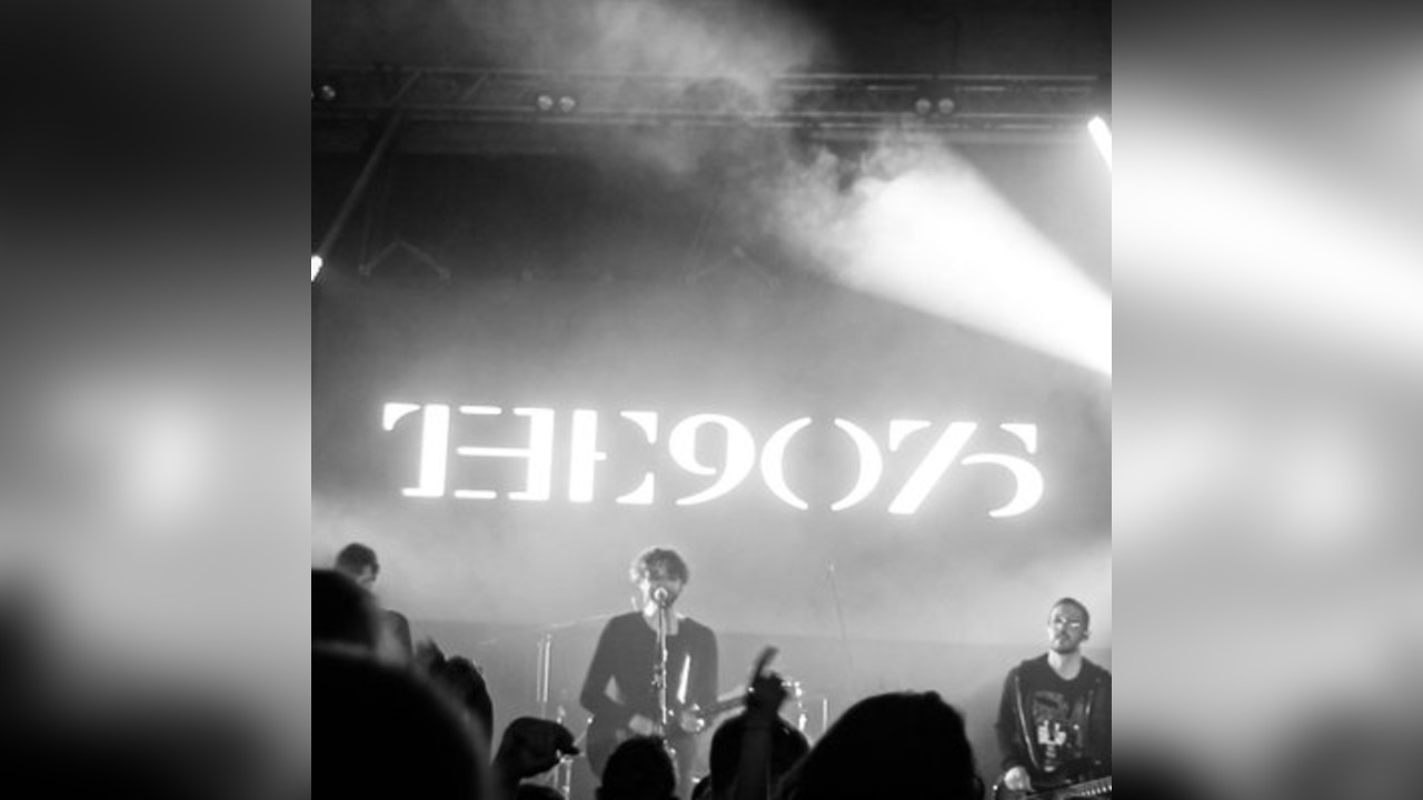 The 9075 - Playing the songs of The 1975