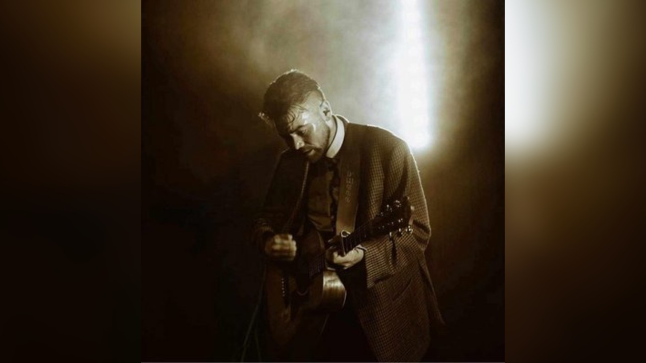 Fraser Morgan + Them Noisy Neighbours + More