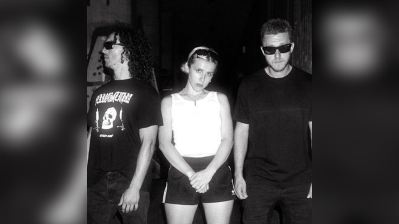 FRENZEE (GR) // Open Fly