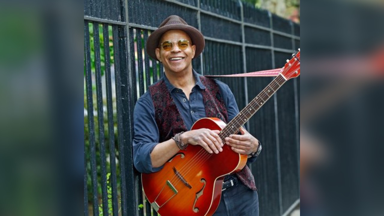 Guy Davis at the Arcadia Music Cafe