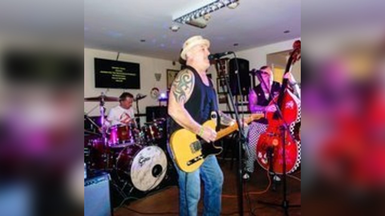 Percy and The Piglets - Live @ Billy's