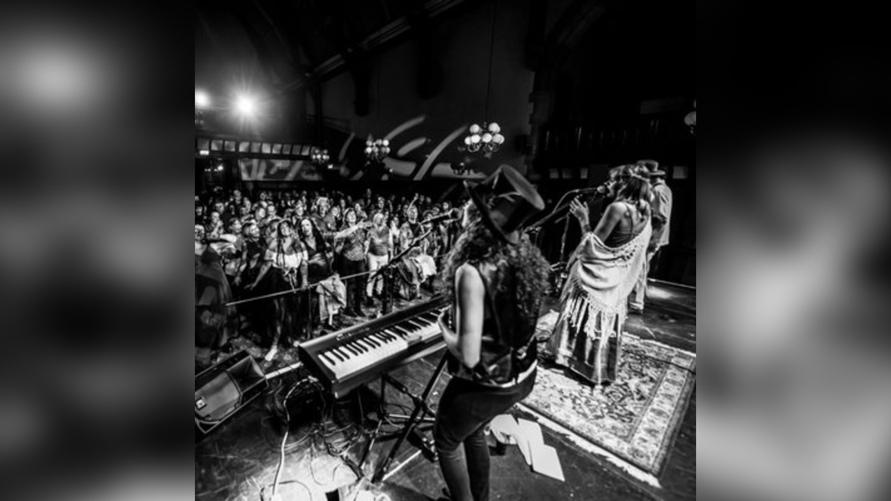 MEETWOOD FLAC - The Finest Fleetwood Mac Cover Band