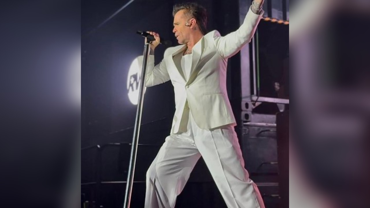 Robbie Williams Tribute