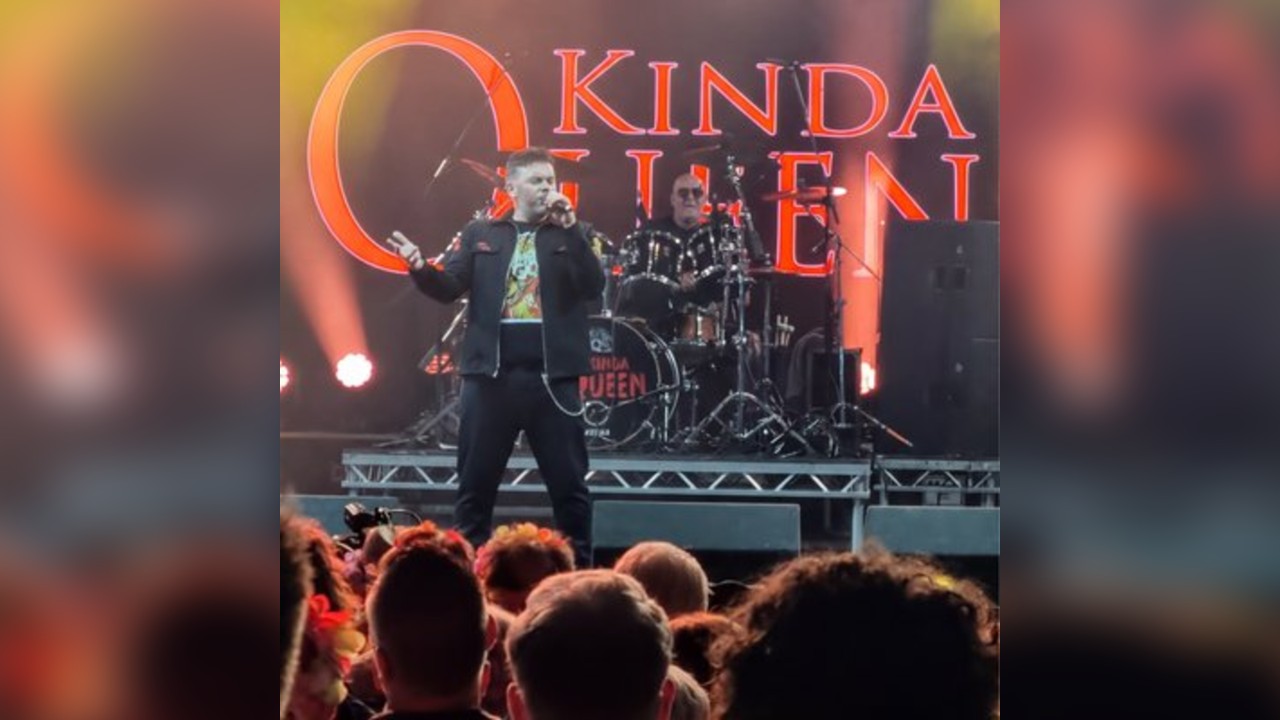 Kinda Queen (A Tribute to QUEEN) Live at The Stirling Castle