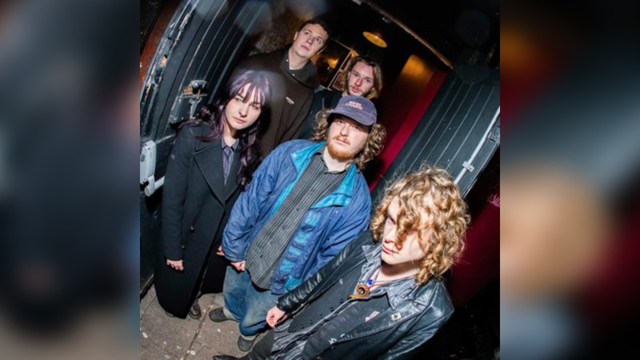 Chasing Dolls & Vienna