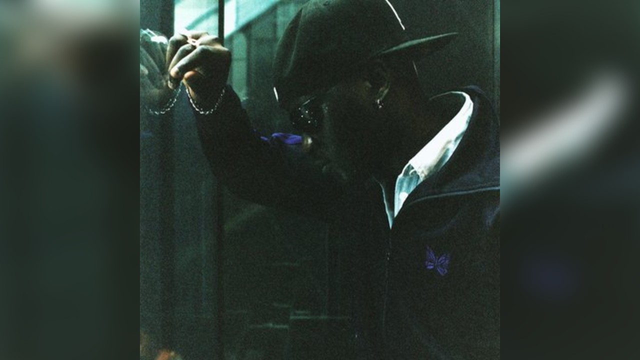 Dance Locale: SKIN ON SKIN