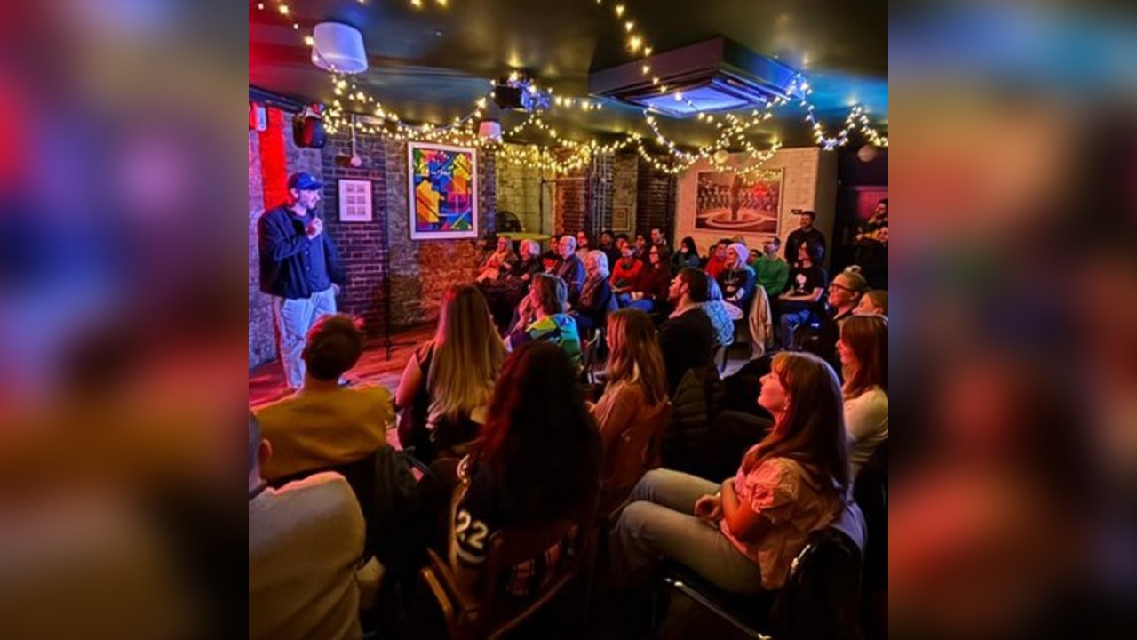Comedy @ Coin Laundry