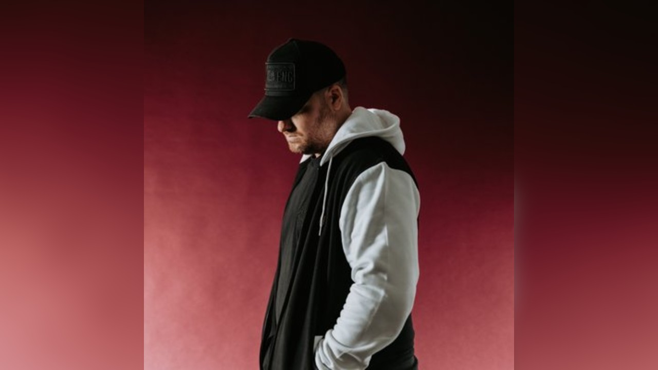 Macky Gee: Leicester