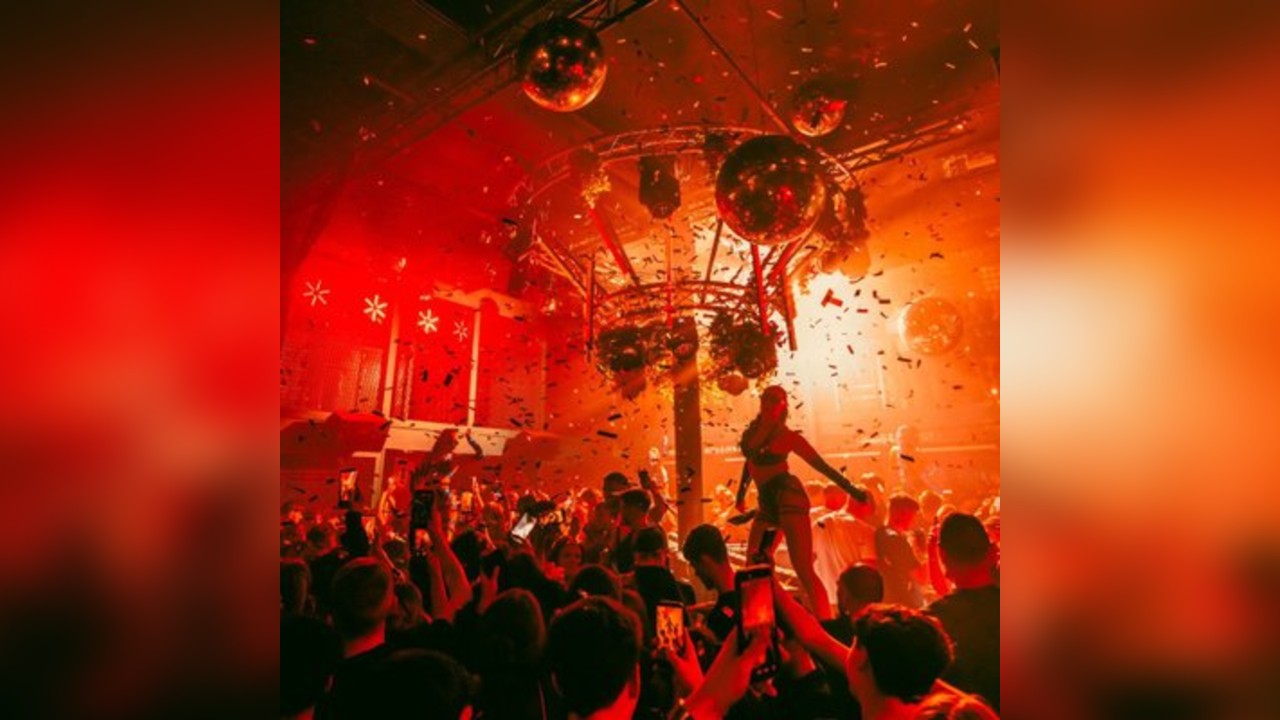 Ladies day: Fifty Four