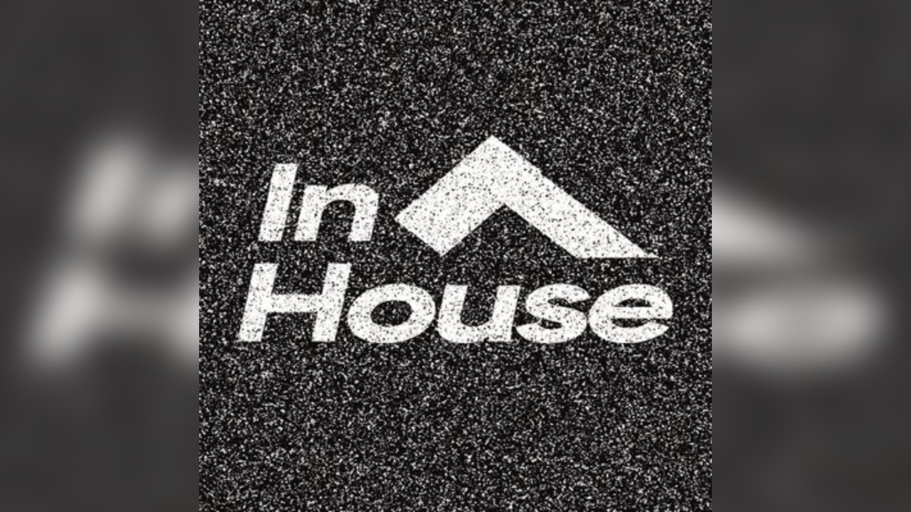 In House: 002