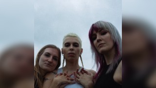 HAWXX / Omoia / STRANGE WOMAN