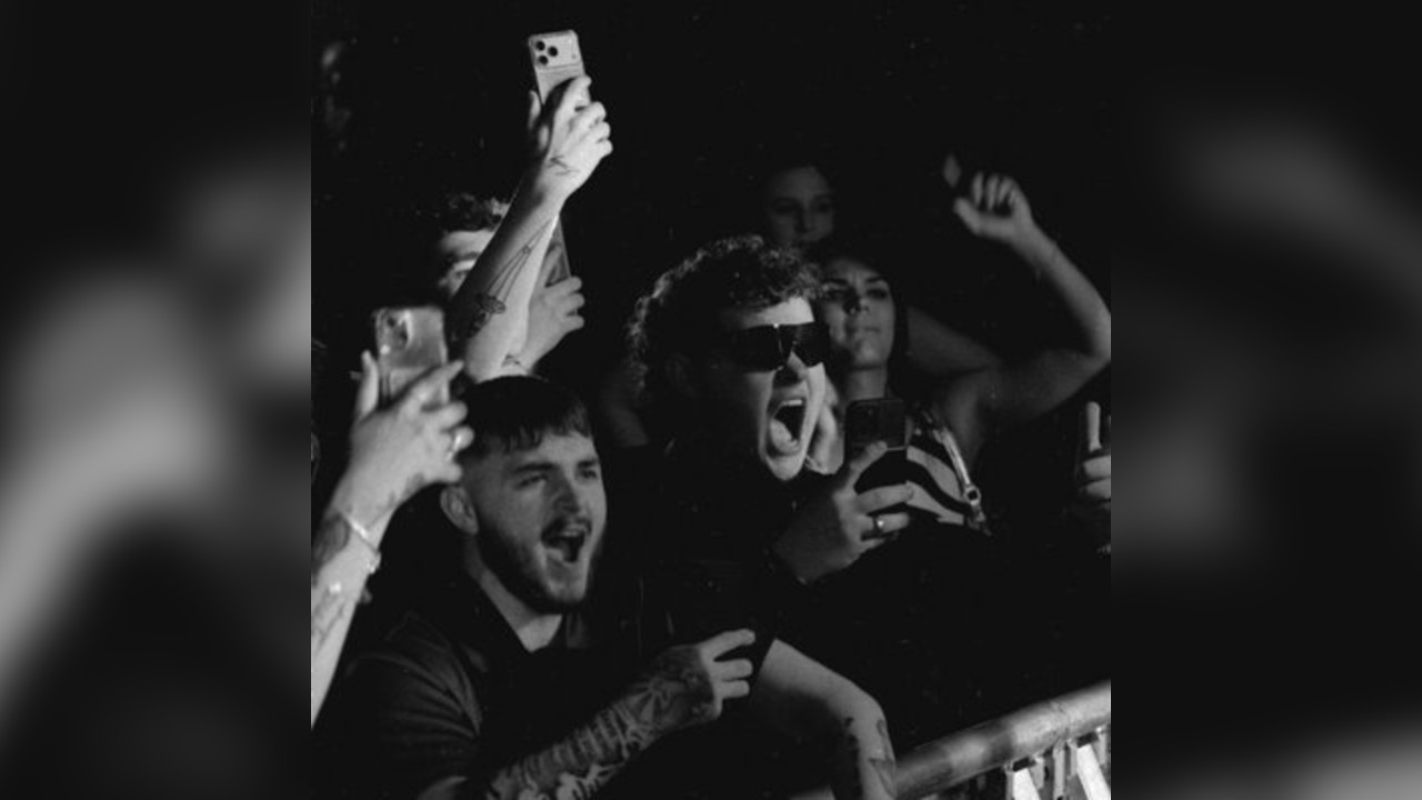 RETROSPECT Presents: ***** ********