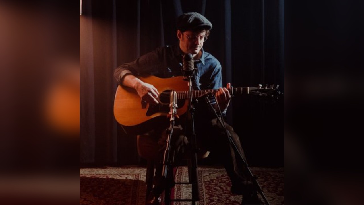 Chris Helme + support