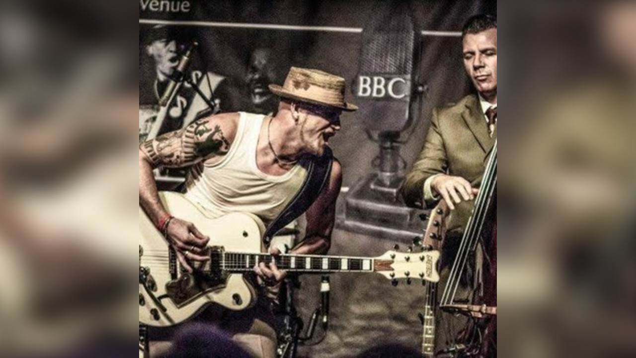 The Revolutionaires - Live @ Billy's