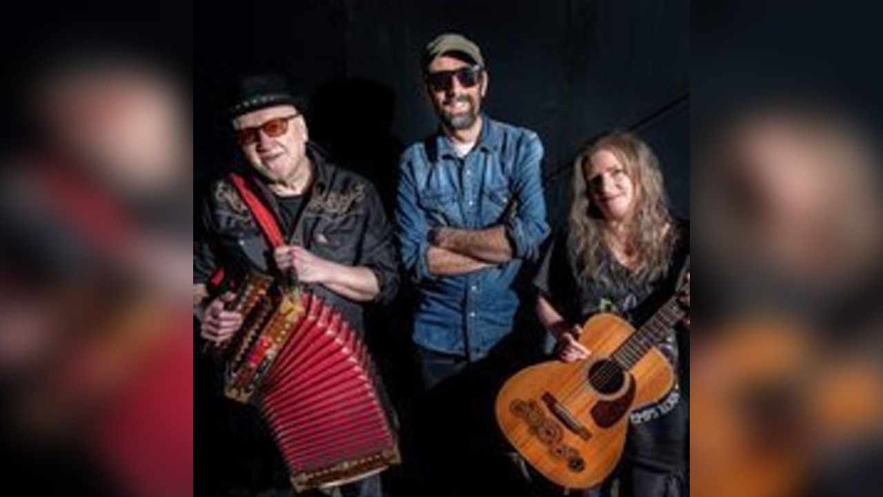 Lil' Roosters - Live @ Billy's