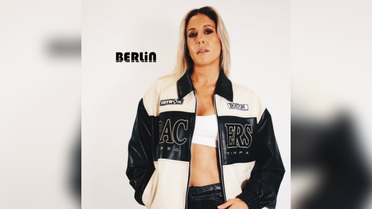 Berlin presents Carina Lawrence