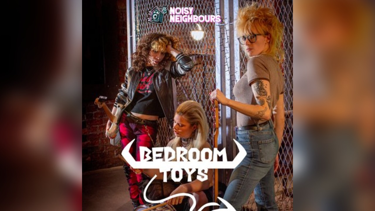 Bedroom Toys Live