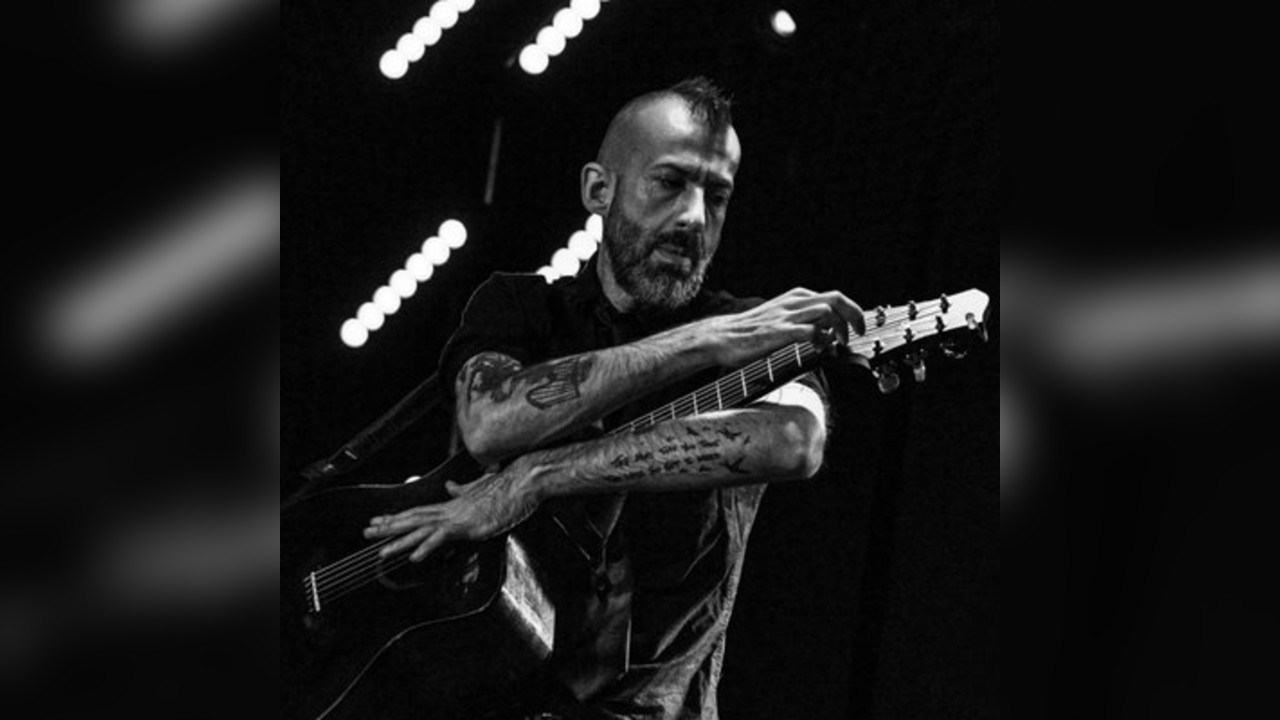 Jon Gomm