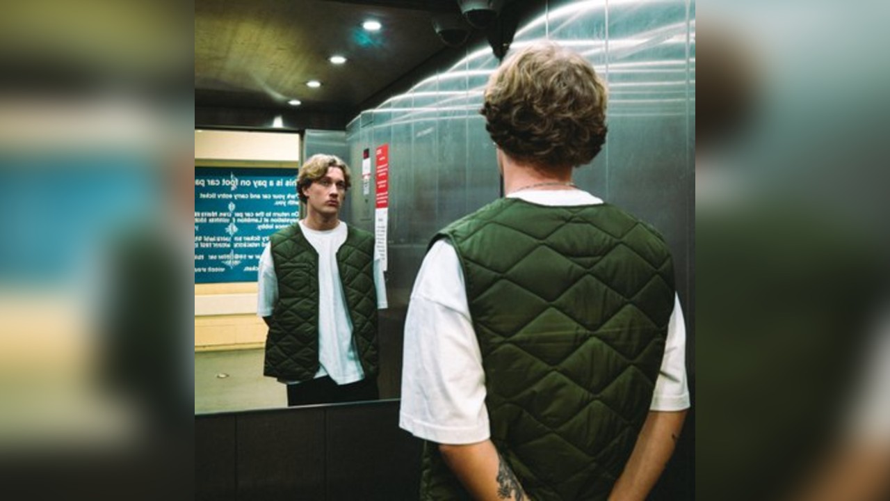 Colour presents: Lewis Taylor