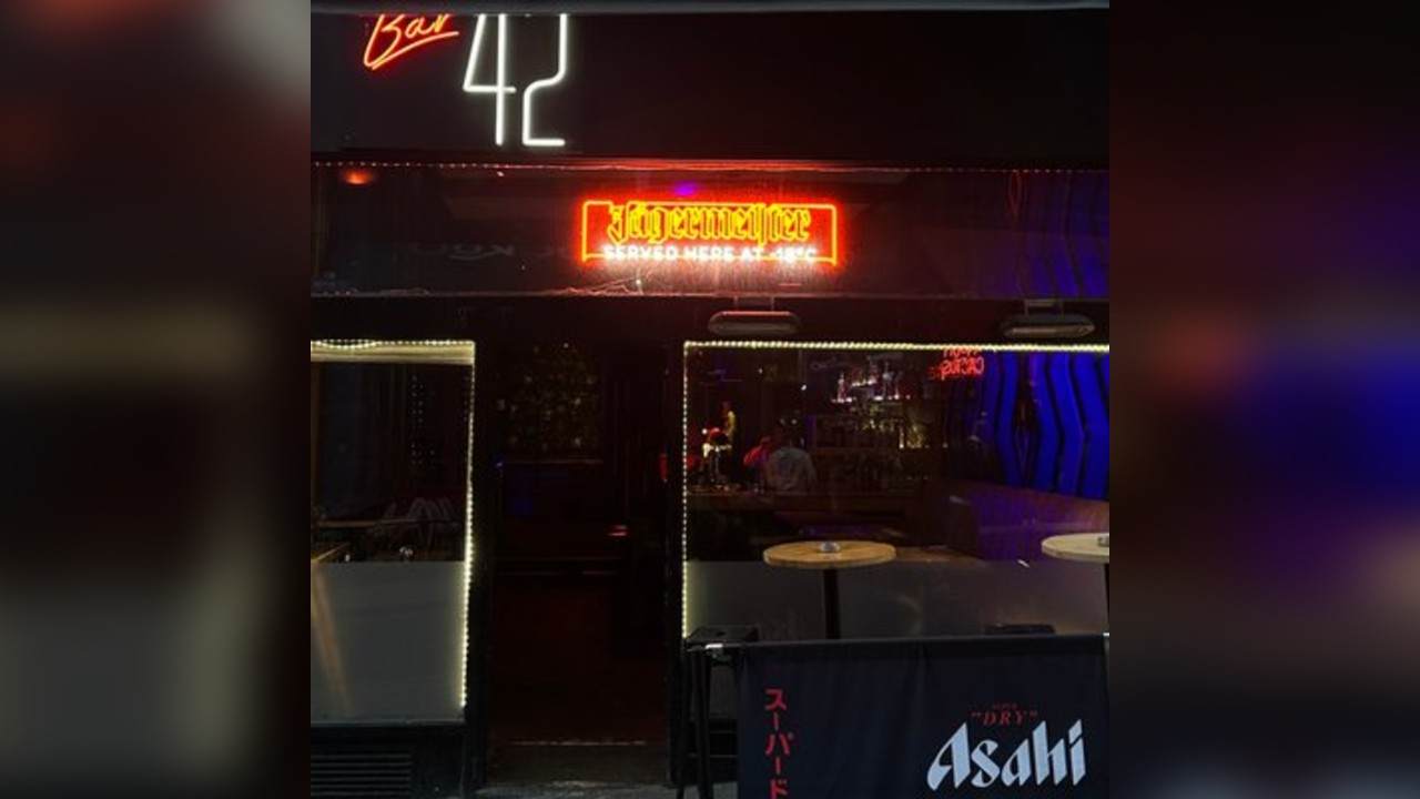 90s House Event at Bar42
