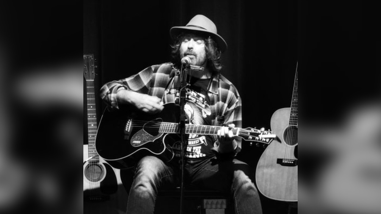 IAN McNABB (Icicle Works) | Carlton Club | Manchester Thu 15 Oct
