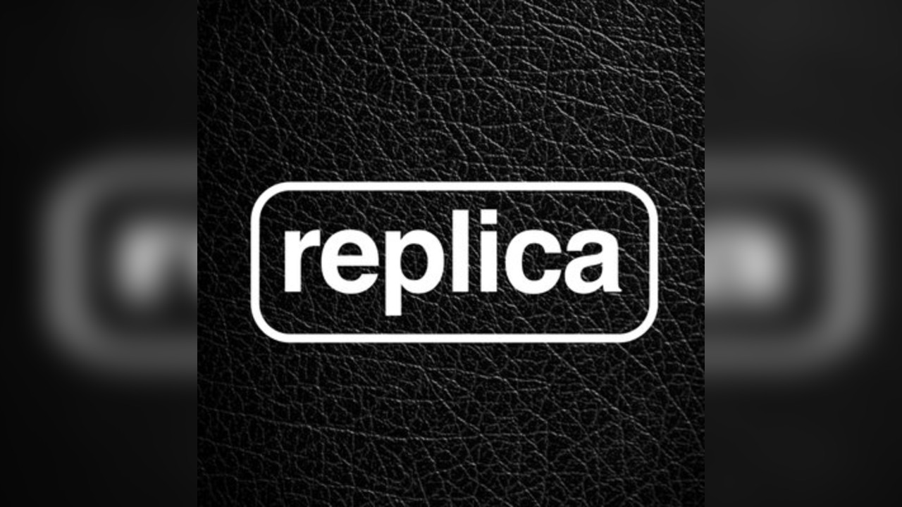 Replica live Best of The Naughties
