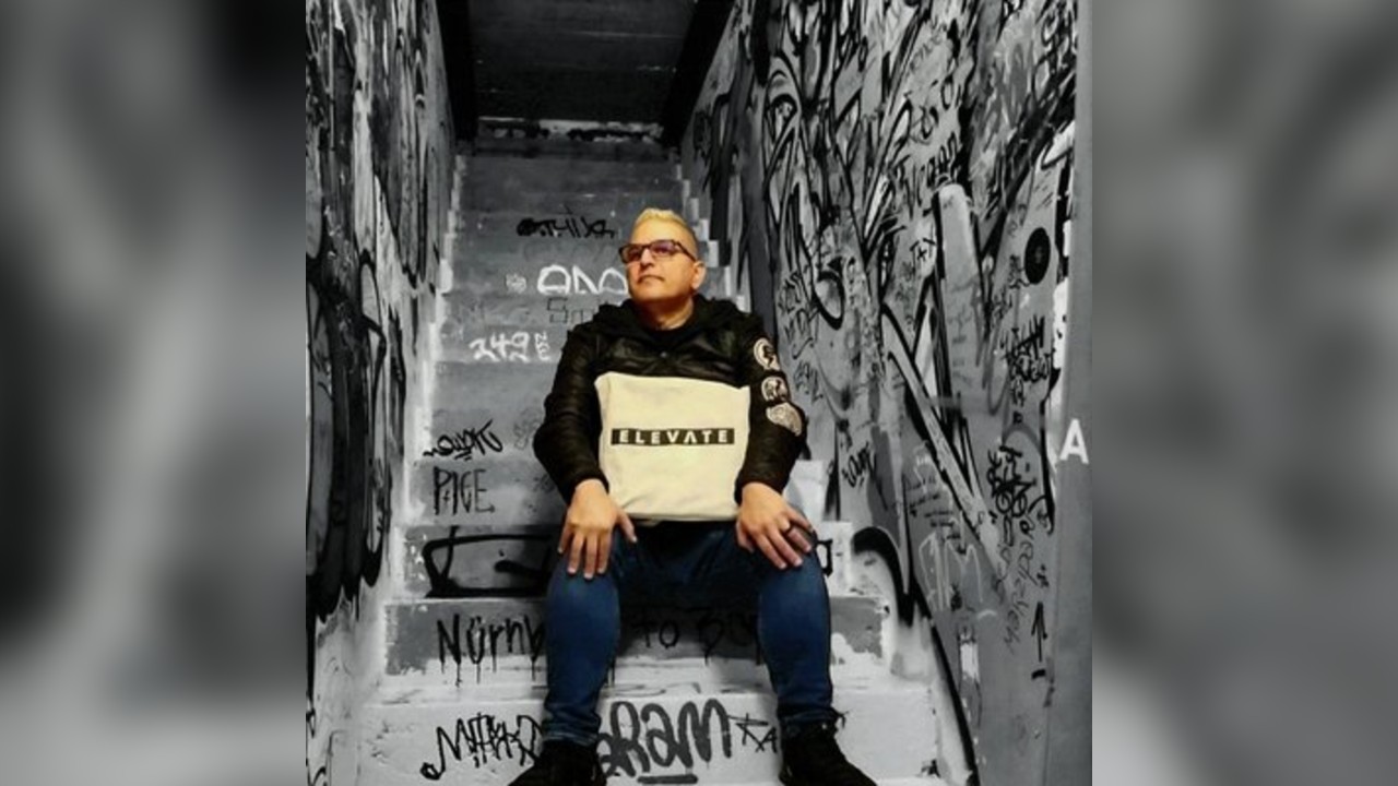 I Am & Resonate Pres. Doc Martin