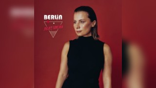 Berlin presents Juliet Sikora
