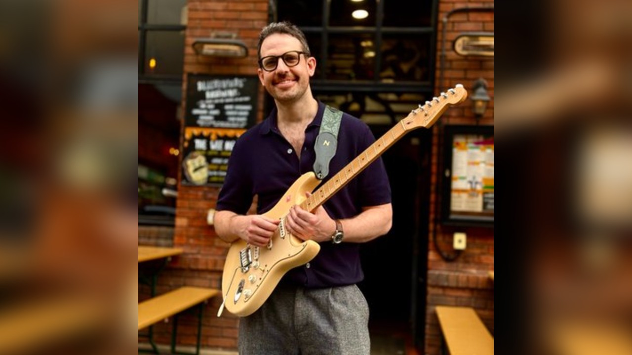 Blues Thursdays with Pablo Jones Live