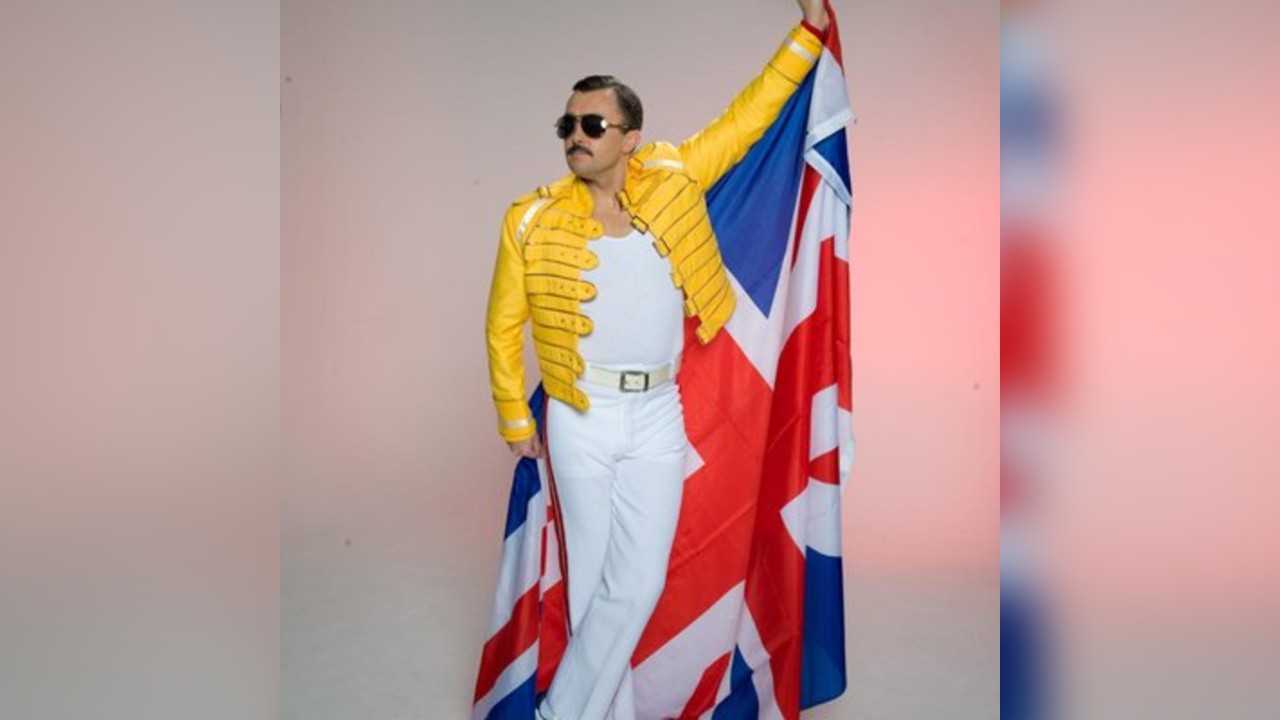 Ian Adams as Freddie Mercury, Tribute Artist