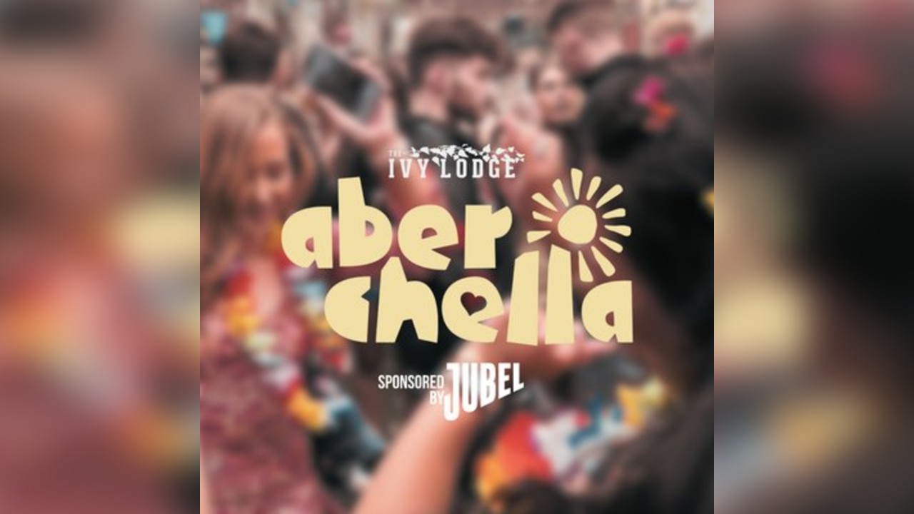 Aberchella at The Ivy Lodge  Festival Vibes on the Terrace