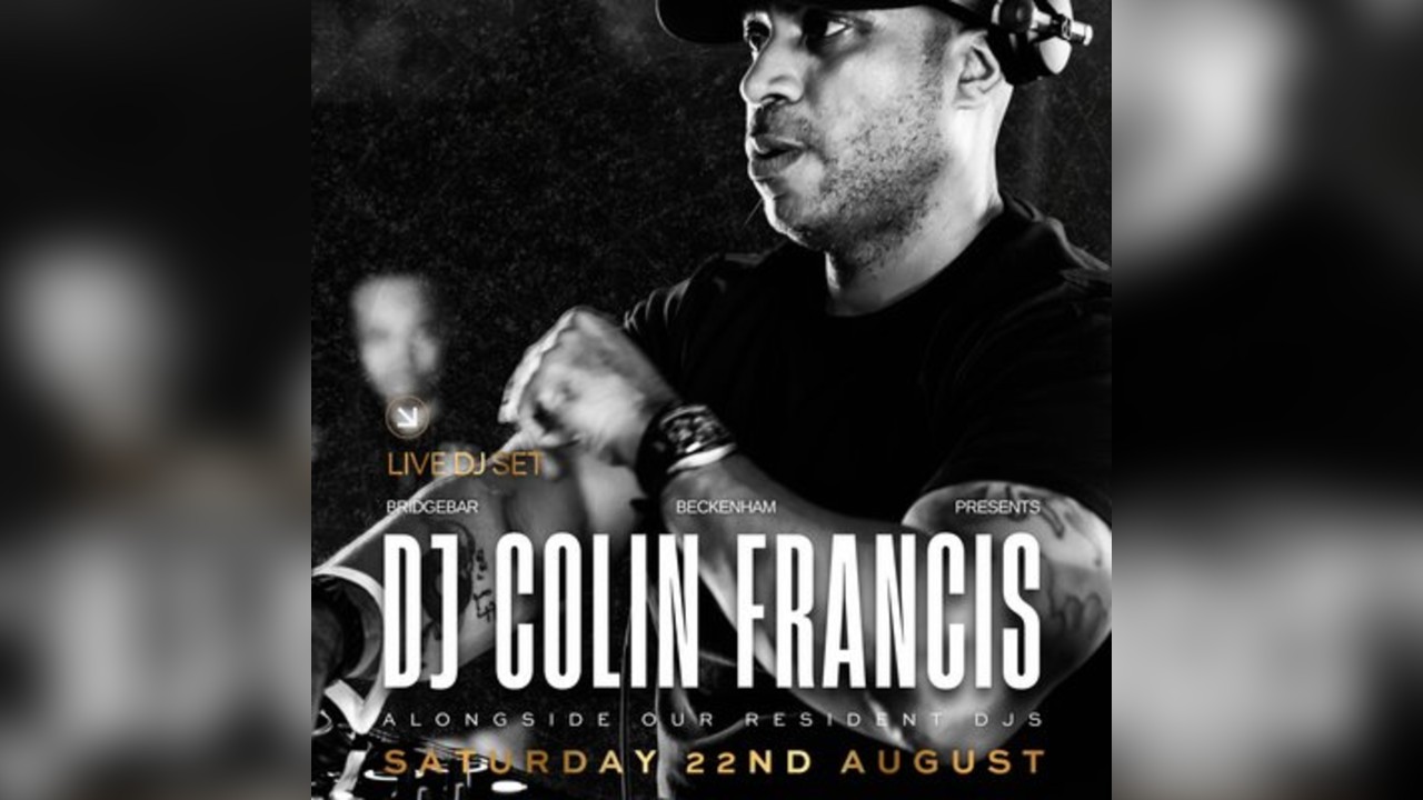DJ Colin Francis at Bridgebar