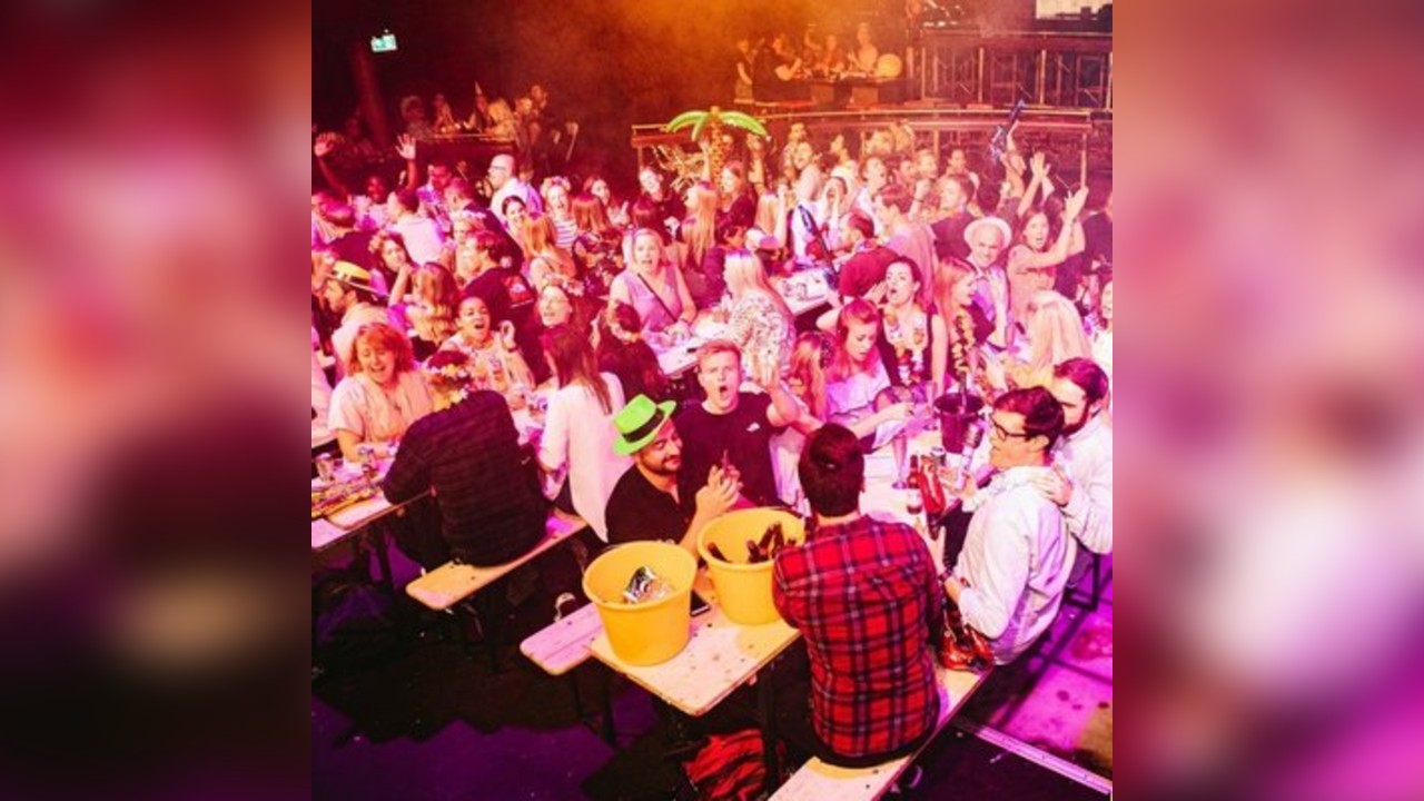 Sounds Familiar Music Quiz - Walthamstow