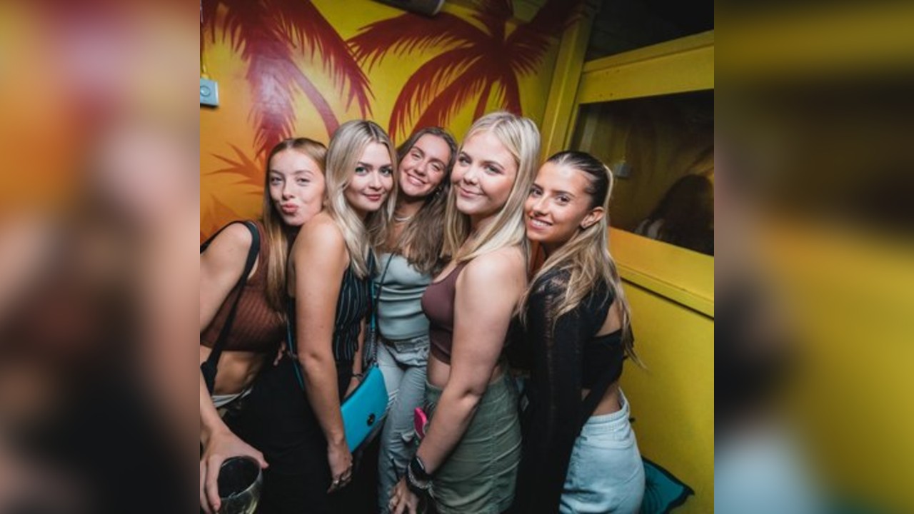 Milkshake - Summer Closing Rooftop Party